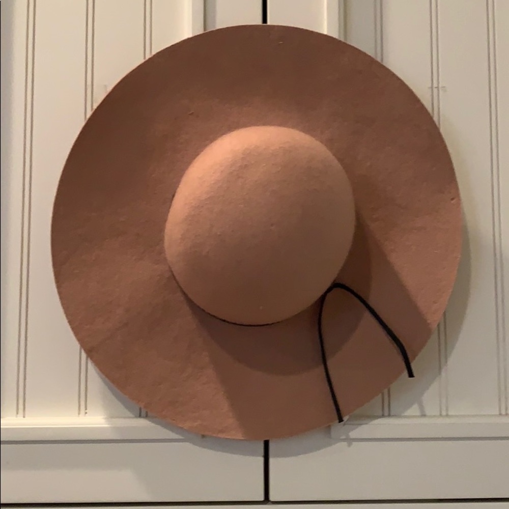 bp felt wide-brimmed floppy hat